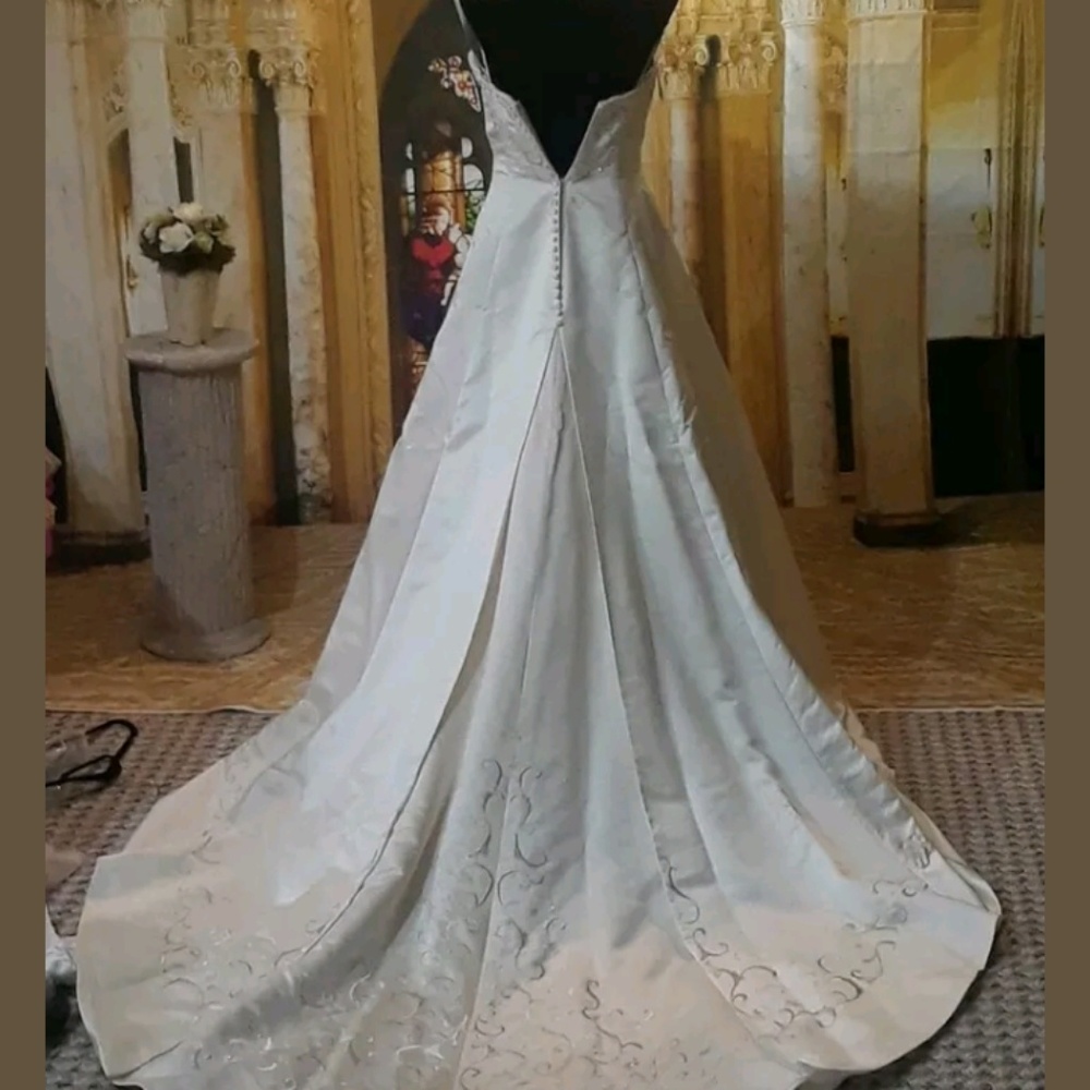 Wedding Gown - image 2